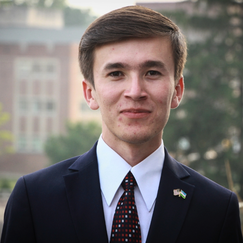 Headshot of Asrorbek Parpiev
